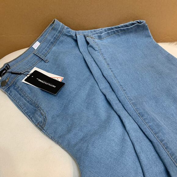 PRETTYLITTLETHING PLUS Light Wash Hi Waist Skinny Jeans Sz 20 - Picture 10 of 15